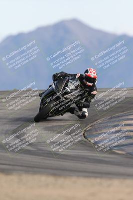 media/Nov-16-2025-Race Pace (Sun) [[8c5fa54630]]/Verified Riders/8-Turn 12 (120pm)/